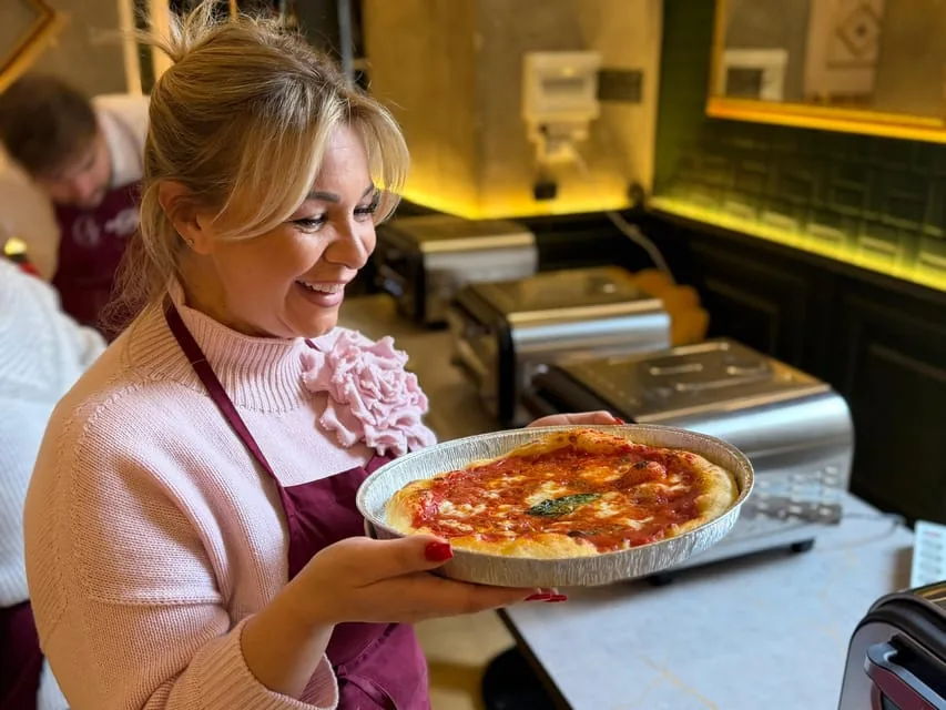 Pizza & Tiramisu Class with Drink and Appetizer